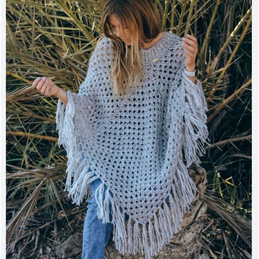 Free People Baby Blue Crochet Knit Poncho Boho M S One Size Grammy Square 70’s